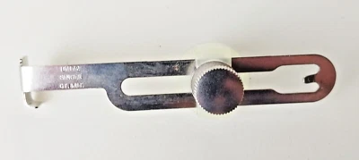 Accesorio guía de costura de metal Singer 161172 vintage Foto 1 de 3