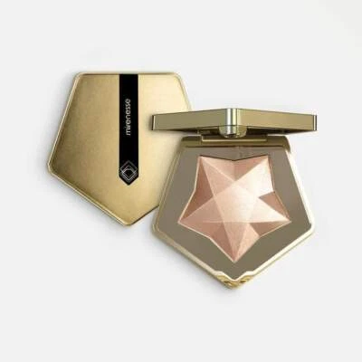 Spellbound Glass Glow All Over Highlighter 2. Stellar Gold Foto 1 de 3