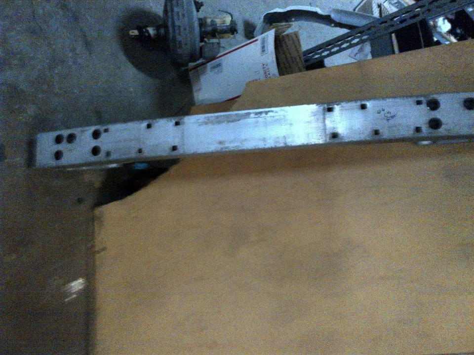 06-11 LEXUS GS300 GS430 GS350 PARACHOQUES TRASERO BARRA REFUERZO IMPACTO SOPORTE Foto 1 de 1