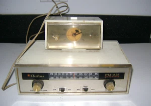 Wards Airline Clock AM/FM Radio  Model GEN-1936A - Picture 1 of 12
