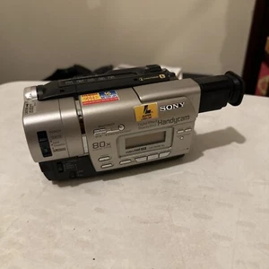 SONY CCD-TR918E Hi8 Tape Digital Handycam Video Camera - untested  - Picture 1 of 17