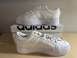 Adidas Bravada 2.0 Plateau IE2309 wolkenweiß/kreideweiß für Damen US 9,5 - Bild 1 von 7