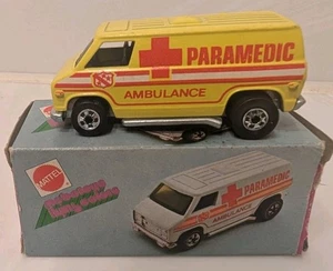 Hot Wheels MEBETOYS Blackwall PARAMEDIC Yellow Flying Colors With Box - Picture 1 of 3