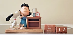 Peanuts Gallery "Kiss Another Day hello" Pertual Desk Calender - Picture 1 of 6