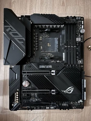 X570 Rog Crosshair VIII Dark Hero AM4 Motherboard AMD - Photo 1/4