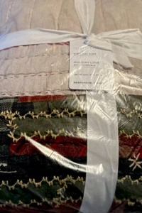 Pottery Barn Holiday Love King Quilt & 2/King Sham Set Reversible 3 PCs NWT - Picture 1 of 6