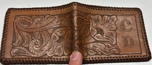 Fiore Floreale C.D. Portafoglio in pelle lavorato a mano vintage USA ornato bifold - Foto 1 di 5
