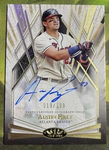 Austin Riley - 2022 Topps Tier One Break Out Autografo/199 - Braves - Foto 1 di 3