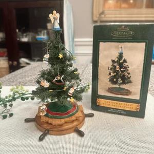Hallmark Christmas Tree w/ Decorations Set of 8 Pieces Vintage Handcrafted 2002 - Picture 1 of 7