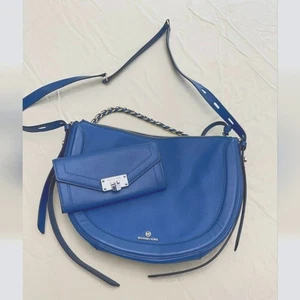Borsa a tracolla Michael kors in pelle blu ciottolato con portafoglio - Foto 1 di 6