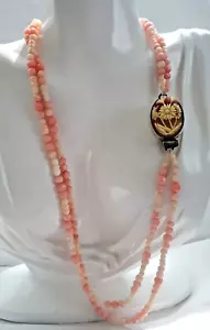 VTG cameo in silver shell with two strings pink Coral necklace - Picture 1 of 10