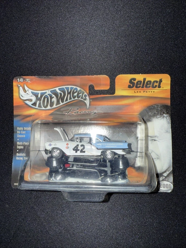 Lee Petty Nascar #42 1957 Oldsmobile sedán 1:64 Hot Wheels Select 2001 Foto 1 de 4
