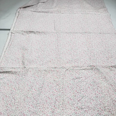 fabric pink floral quilt cotton 59x94 2.6 yards 7219 - Image 1 of 4