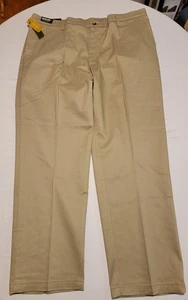 Lee Men’s Comfort Stretch Relaxed Fit Size Beige Khaki Wrinkle Resistant 40x32 - Picture 1 of 11