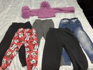 Paket Mädchenkleidung Gr. 3T, beinhaltet 14 Teile - Bild 1 von 9