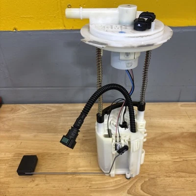 2004-2006 Pontiac GTO Fuel Pump OEM USED 03H - Image 1 of 4