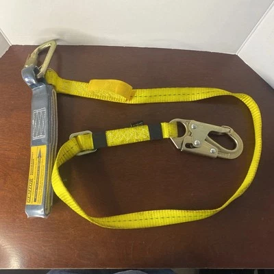 Gemtor Fall Protection Shock Energy Absorber w/Carabiner 5FT 350Lbs Model: C6367 - Image 1 of 4
