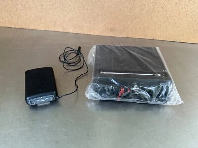 NOS Radio Shack Realistic FM Wireless Microphone System Base Unit 32-122-B - Image 1 of 4