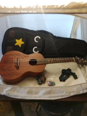 Luna Ukulele UKE MO MAH Mahogany Soprano w/gigbag and tuner strap picks - Image 1 of 4