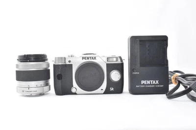 [NEUWERTIG] Pentax Q10 12.4MP Spiegellose Digitalkamera Silber mit 5-15mm... - Bild 1 von 4