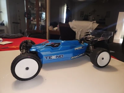 Tekno EB410.2 .. NEW  R1 Motor R1 ESC, ProTek Servo, Flyshy Rx Race Ready Exotek - Image 1 of 4