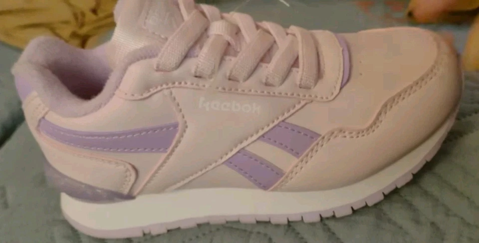 New Lil Girls sz11 Light up Reebok Classics ltd - Image 1 of 3