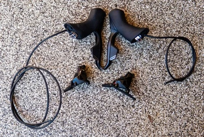 SRAM Rival ETap AXS 12 speed hydraulic shifters + flat mount calipers - Image 1 of 4