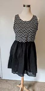 Xhilaration Size L Large Fit & Flare Dress Black White Striped Sleeveless ~$35 - Picture 1 of 6