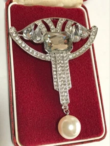 Stunning Art Deco Style Geometric Crystal & Pearl Silver Tone Brooch Shawl Pin - Picture 1 of 11