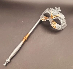 Máscara de Mascarada Italiana Venezia Pintada a Mano Plata Negra Oro Hecha en Italia 16" - Imagen 1 de 6
