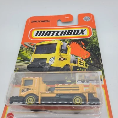 Matchbox Road Stripe King Yellow 25/100 1:64 Scale Die-cast MBX Metal - Image 1 of 4