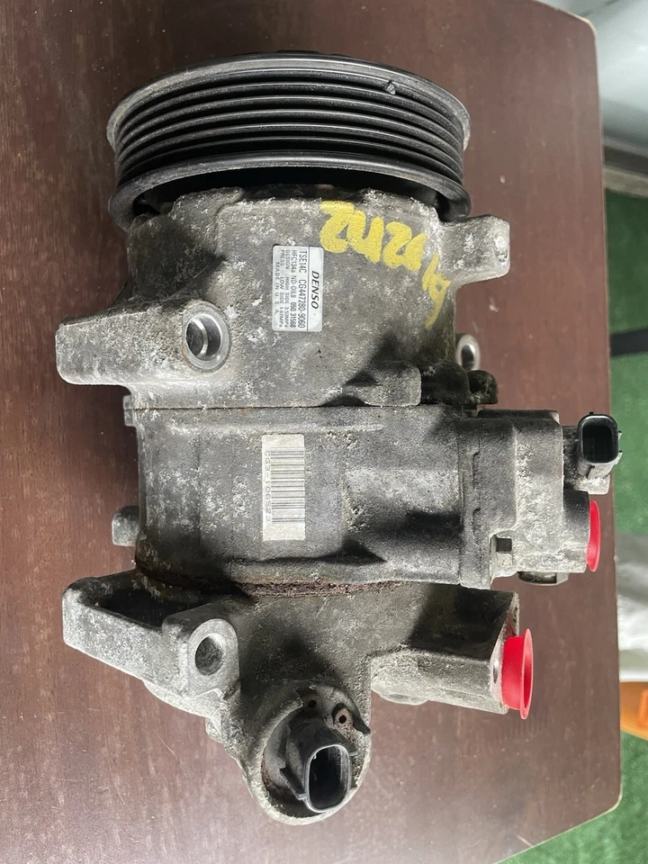 Compresor de aire acondicionado para Toyota Corolla usado TSE14C 15 DÍAS DE GARANTÍA Foto 1 de 4