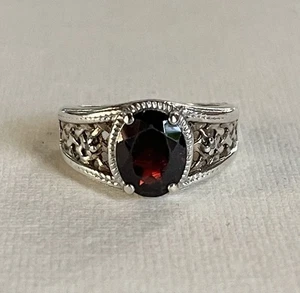 Vintage Sterling Silver Marked QJ 925 Ring Size 7.25 Red Gem or Crystal 5 g - Picture 1 of 9