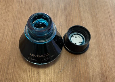 Nueva tinta Levenger VERDE PIEDRA PRECIOSA 50 ml embotellada viene en caja Foto 1 de 4