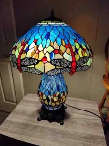 Tiffany Style Dragonfly Victorian Reading Table Lamp Vibrant Blue with Lit Base - Picture 1 of 3