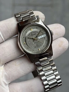 Vintage West end Watch Co Sowar Prima 25 Jew Automatic Day/Date Mens Wrist Watch - Picture 1 of 9