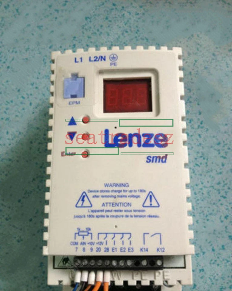 1piece Used Lenze ESMD251X2SFA Frequency Converter Tested Good - Image 1 of 1