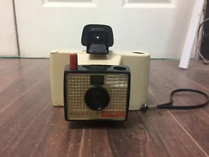 Vintage Polaroid Land Camera Swinger Model 20 For Parts - Picture 1 of 12