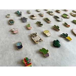 Set Of 8 Plant-Themed Enamel Charm Fridge Magnets - Monstera! Cacti! The Works! - Bild 1 von 9