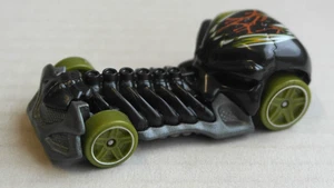 Hot Wheels Skull Crusher schwarz/grau HW Mattel Spielzeugauto Auto Car Skelett - Picture 1 of 4