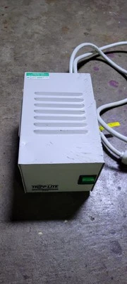 Трансформатор изоляции TRIPP-LITE 250 Вт IS250HG - Изображение 1 из 3