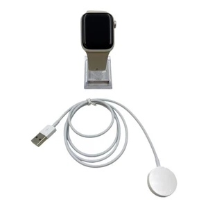 Apple Watch SE 2nd Gen 40MM Silver Aluminum A2722 GPS - Picture 1 of 7