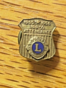 Spilla Vintage Lions Club 100% Frequenza 1955-1956 Humberto Valenzuela G. - Foto 1 di 3