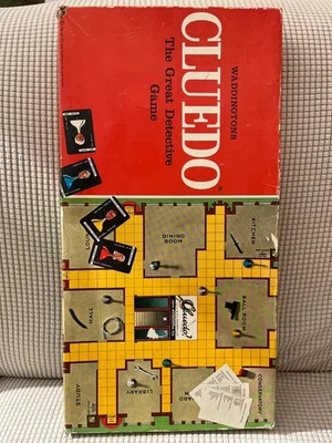 Vintage Cluedo Board Game by Waddingtons 1965 1972 100% Complete Parts -- NO INS - Image 1 of 4