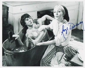FAYE DUNAWAY signed LITTLE BIG MAN 8x10 w/ coa FUNNY SHOT BATHING DUSTIN HOFFMAN - Picture 1 of 1