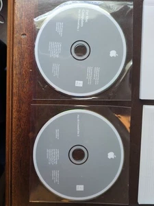 Macintosh OS X Install Disc 1 & 2 Version 10.5.2 OEM - Picture 1 of 4