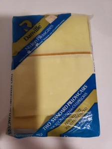 Vintage Danville No-Iron Pillowcases Set of 2 Yellow Standard Size - Picture 1 of 3