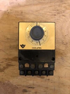 Eagle Signal 120VAC 0-10 Hour Timer Relay Module - Picture 1 of 4