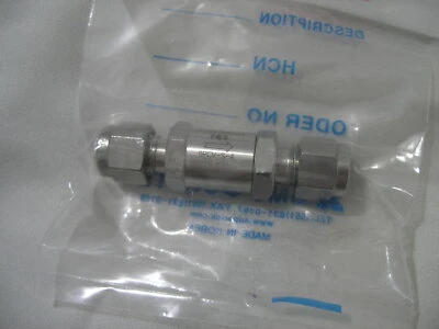 Superlok SPCV-S-4 Stainless 1/4" Tube Check Valve 10psi Cracking Pressure - Image 1 of 2