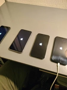 Lot Of 4 IPhones - Picture 1 of 9